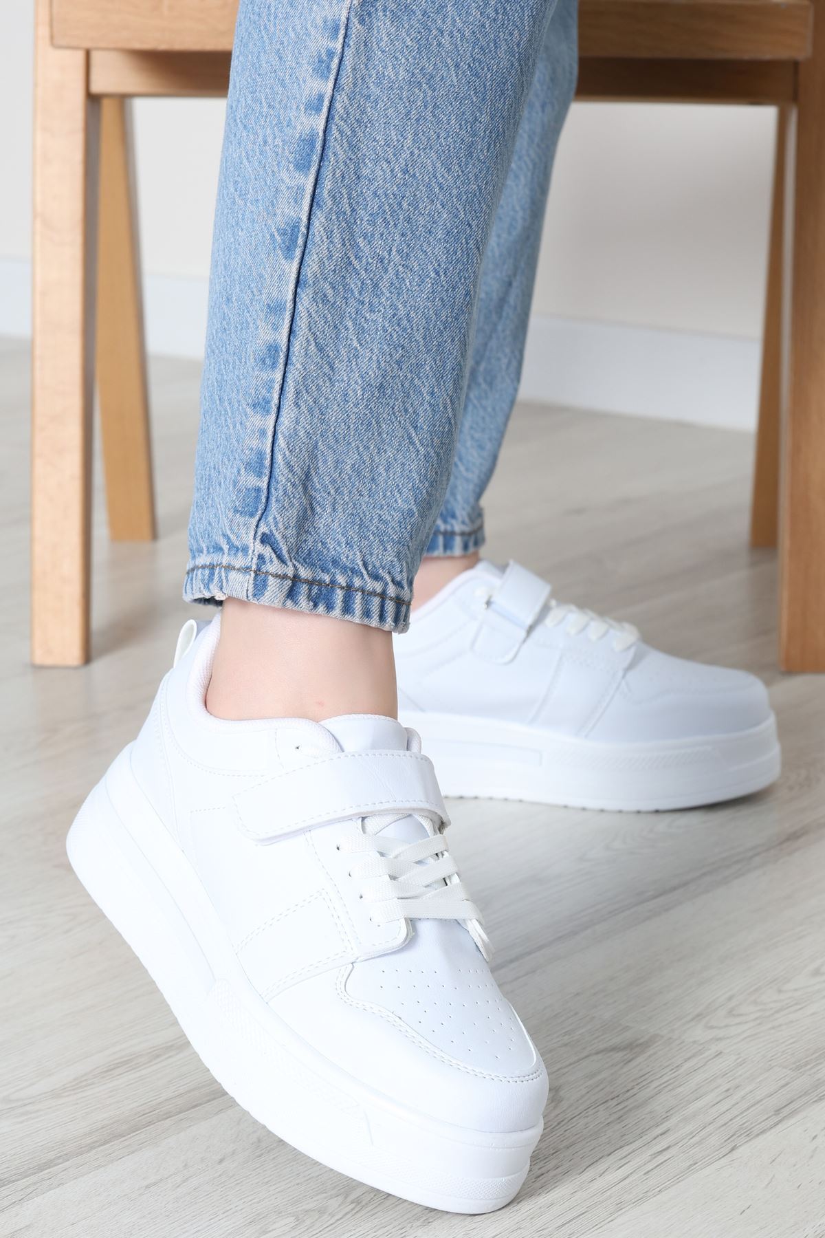 Günlük Spor Ayakkabı Beyaz1 - 42433.2082.