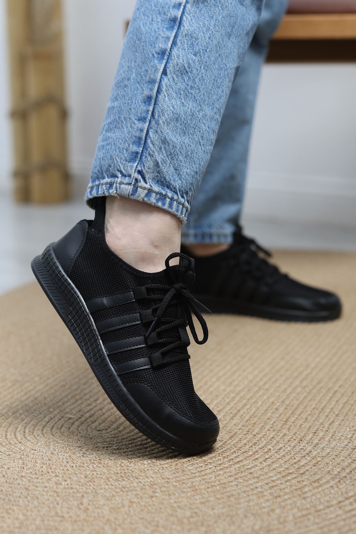 Günlük Spor Ayakkabı Siyah1 - 30305.264.