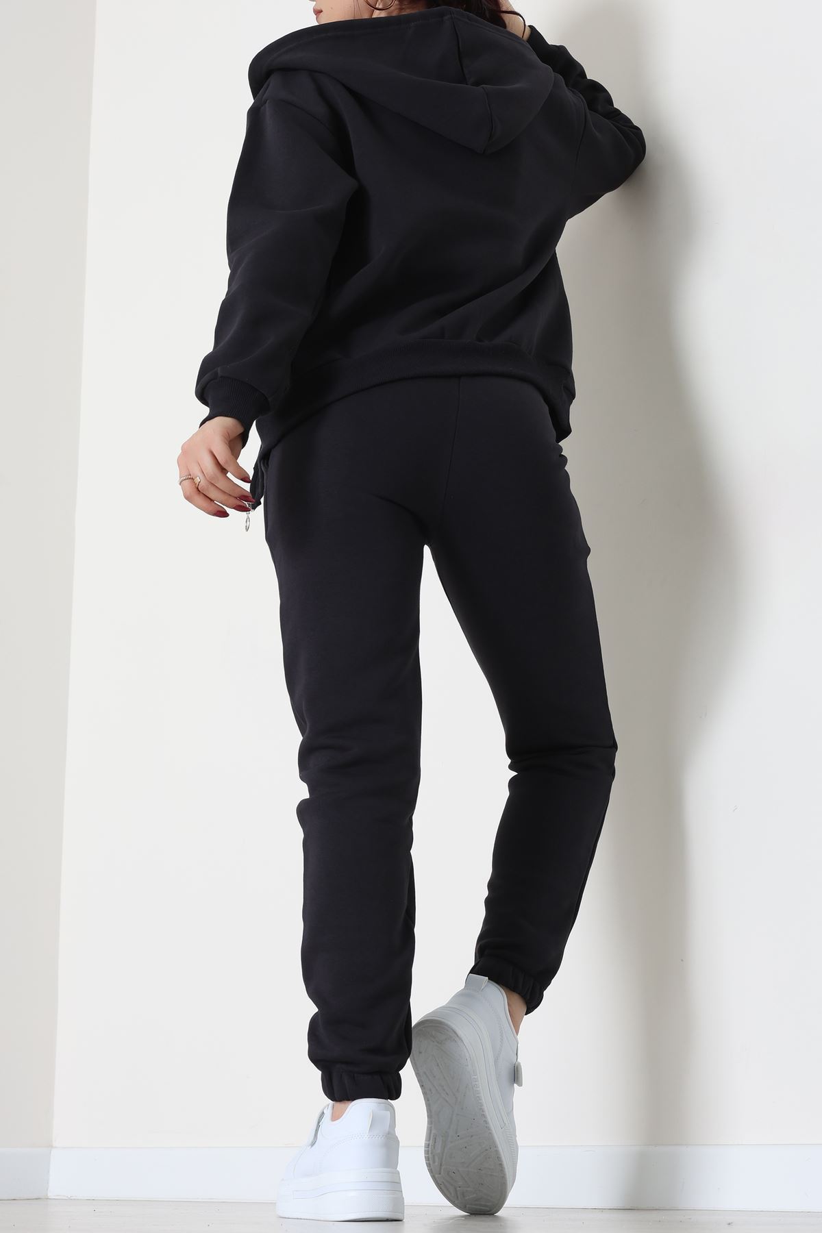 3 İplik Şardonlu Nakışlı Eşofman Takımı Siyah1 - 52139.1735.