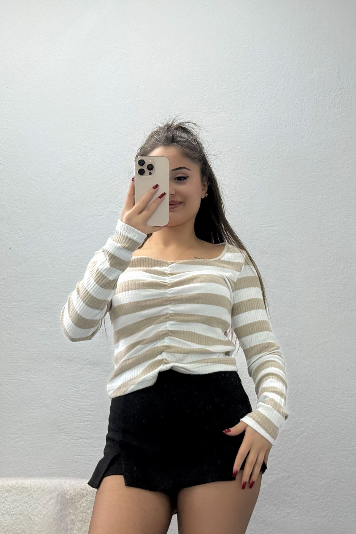 Kalp Yaka Büzgülü Kaşkorse Bluz Lattebeyaz - 51092.1567.