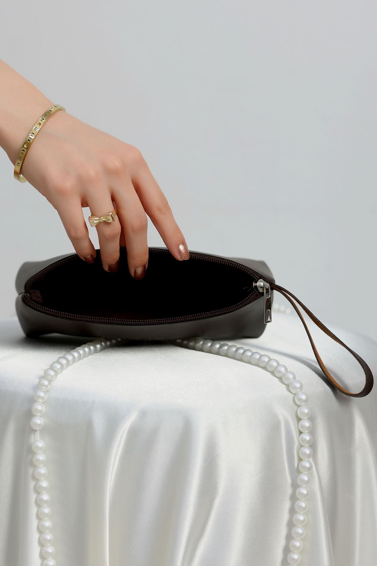 Makyaj Çantası Acıkahve - 31222.2063.