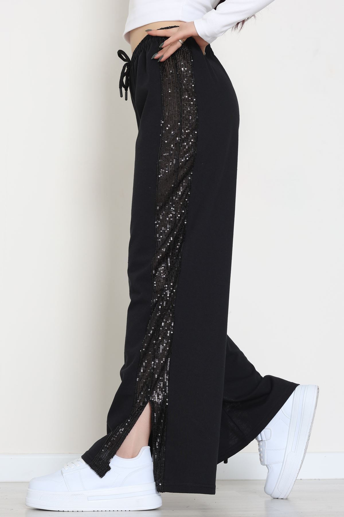 2 İplik Pul Detaylı Eşofman Altı Siyah - 52110.1857.