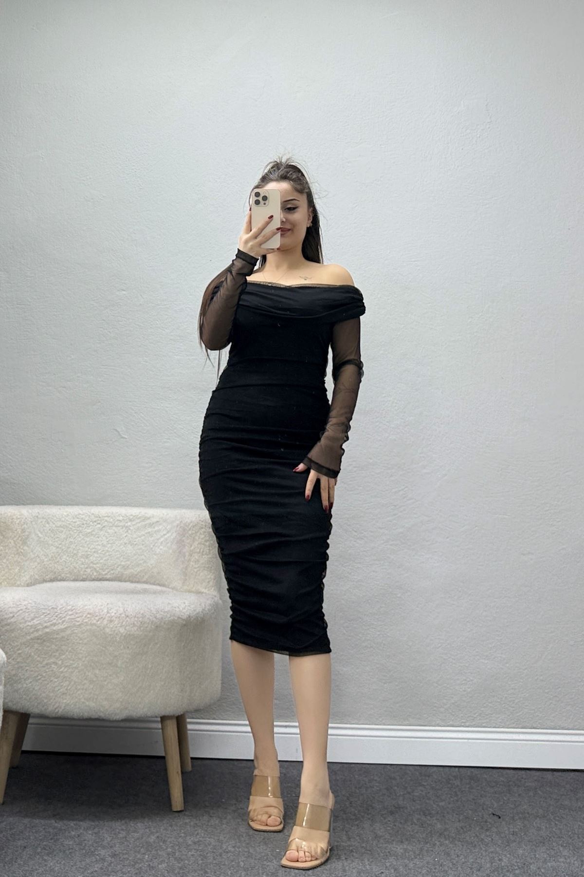 Madonna Yaka Midi Elbise Siyah - 31736.2115.