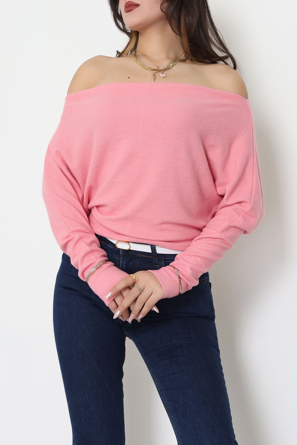 Yumoş Kumaş Kayık Yaka Omuz Düşümlü Bluz Pembe - 31706.2114.
