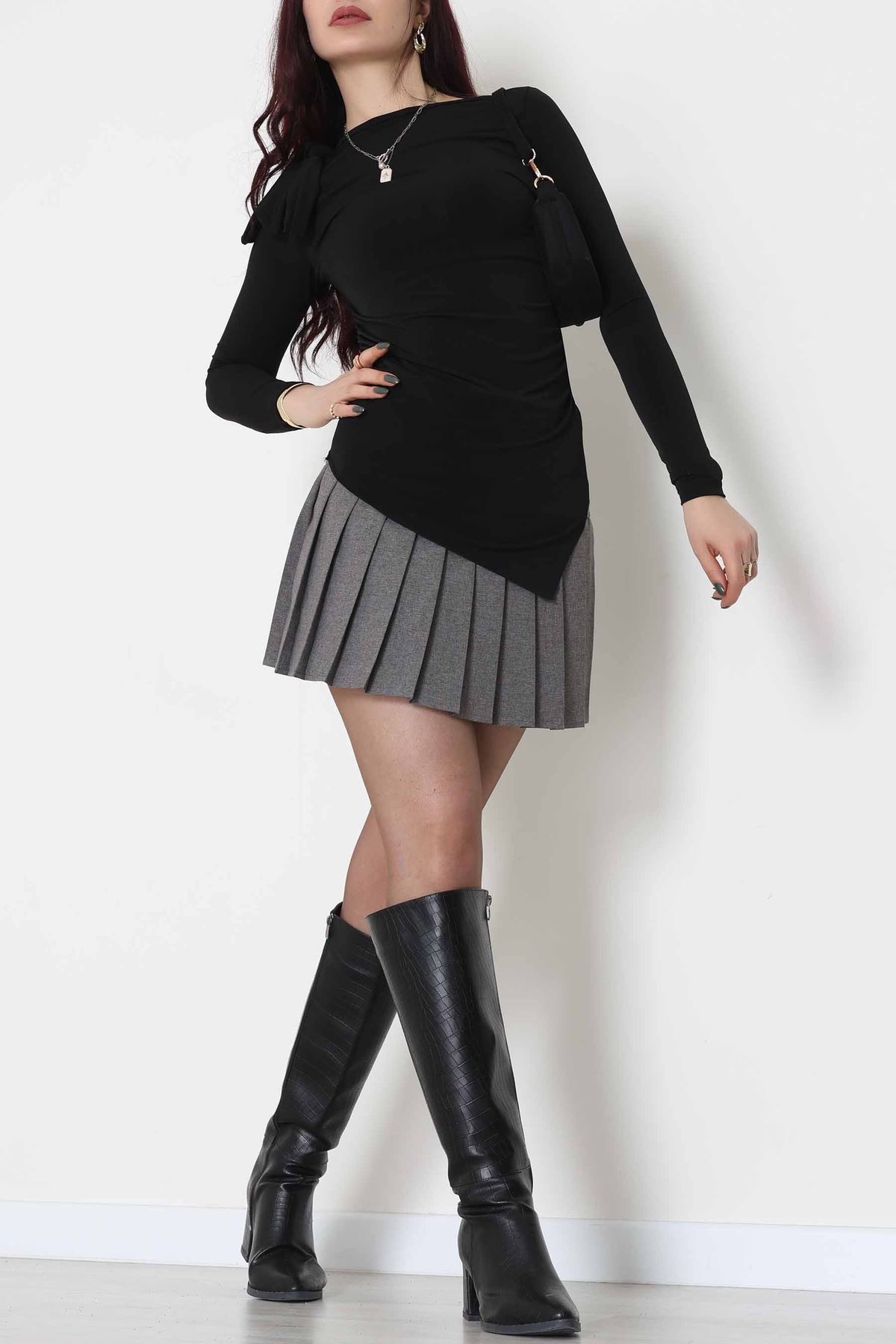 Sandy Önü Asimetrik Kesim Fiyonk Detaylı Bluz Siyah - 42808.1949.