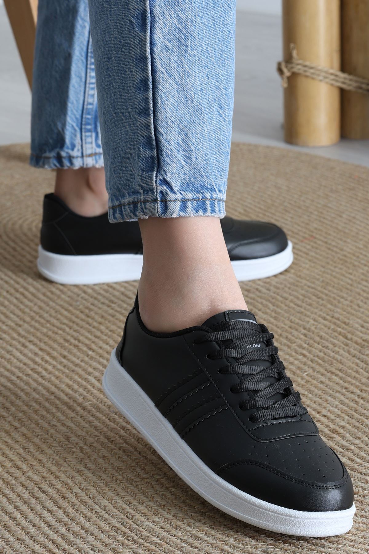 Şeritli Günlük Ayakkabı Siyahbeyaz1 - 17114.264.