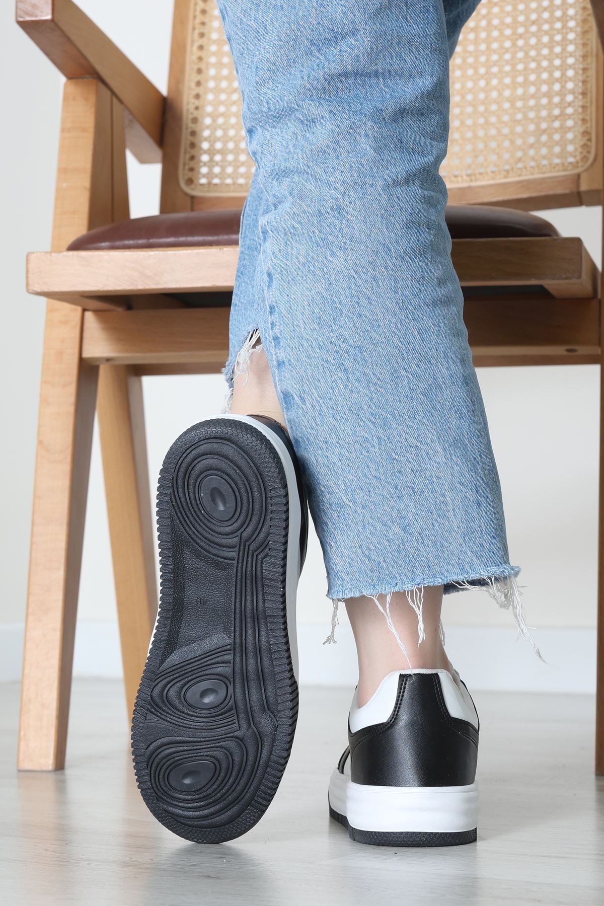 Spor Günlük Ayakkabı Siyahbeyaz - 31825.264.