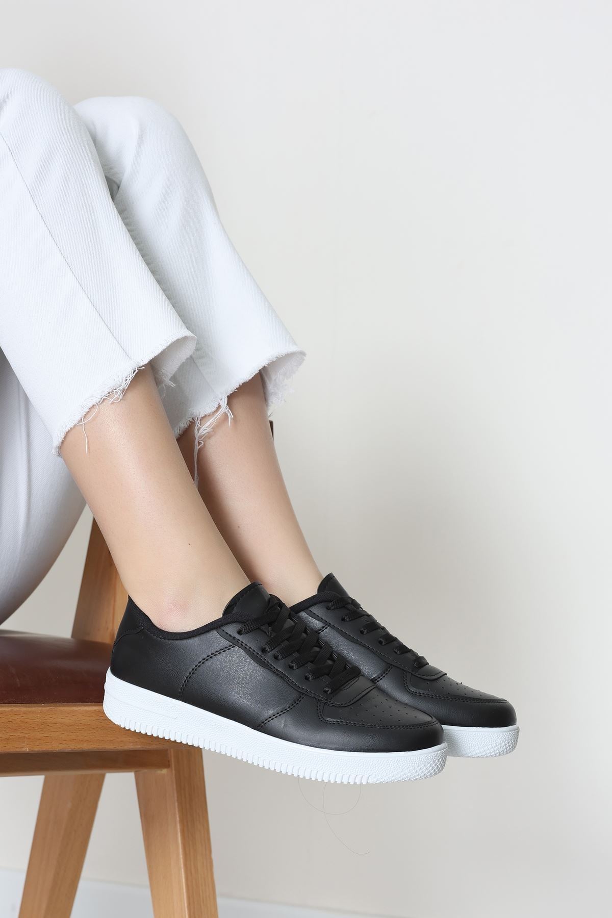 Spor Günlük Ayakkabı Siyahbeyaz - 31676.264.