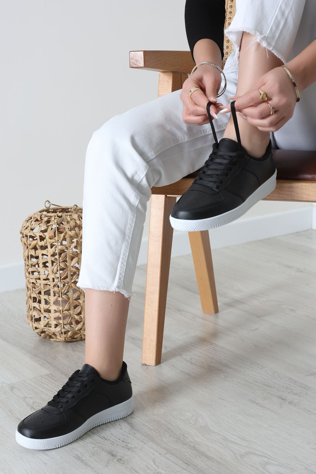 Spor Günlük Ayakkabı Siyahbeyaz - 31676.264.