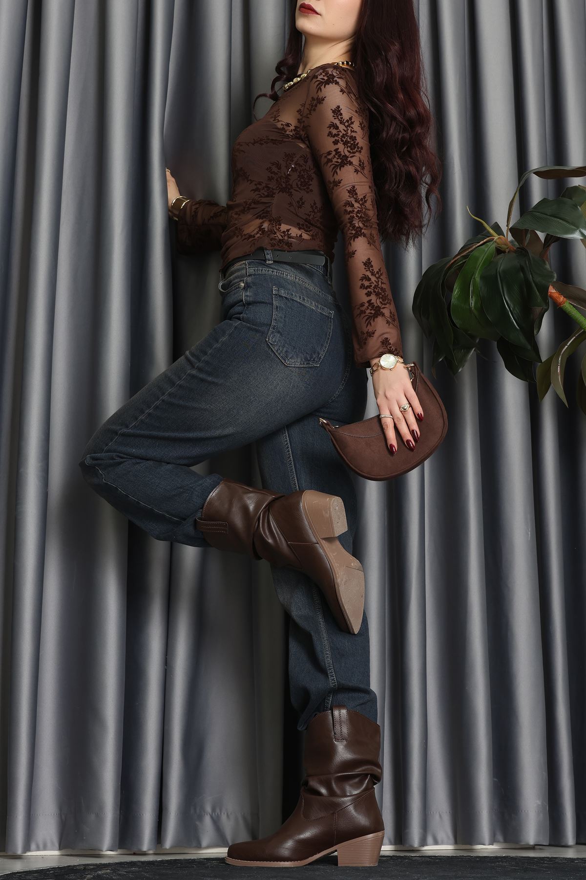 Transparan Şifon Kayık Yaka Bluz Kahve - 70847.2078.