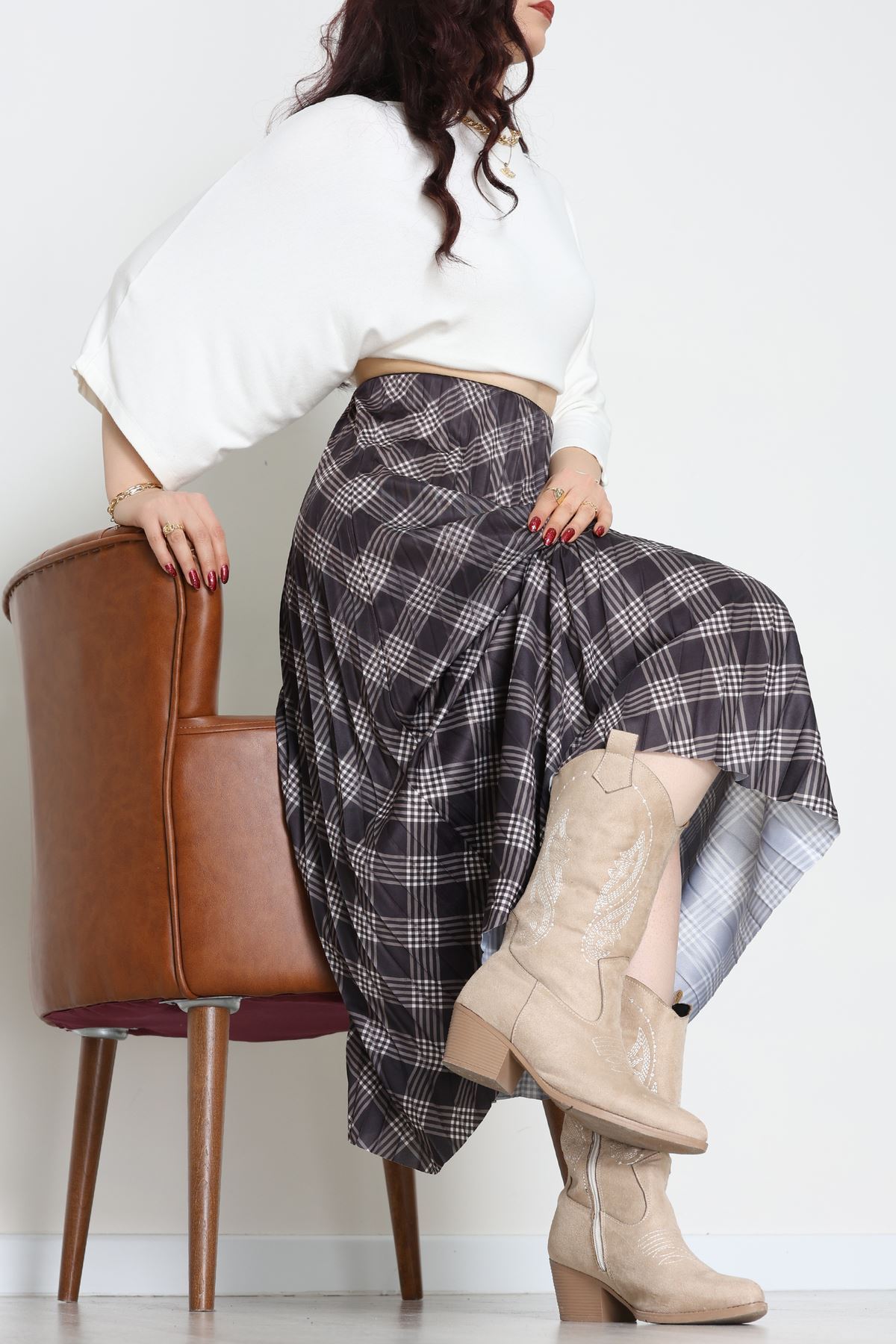 Laklı Denye Piliseli Ekose Etek Füme - 51252.2036.