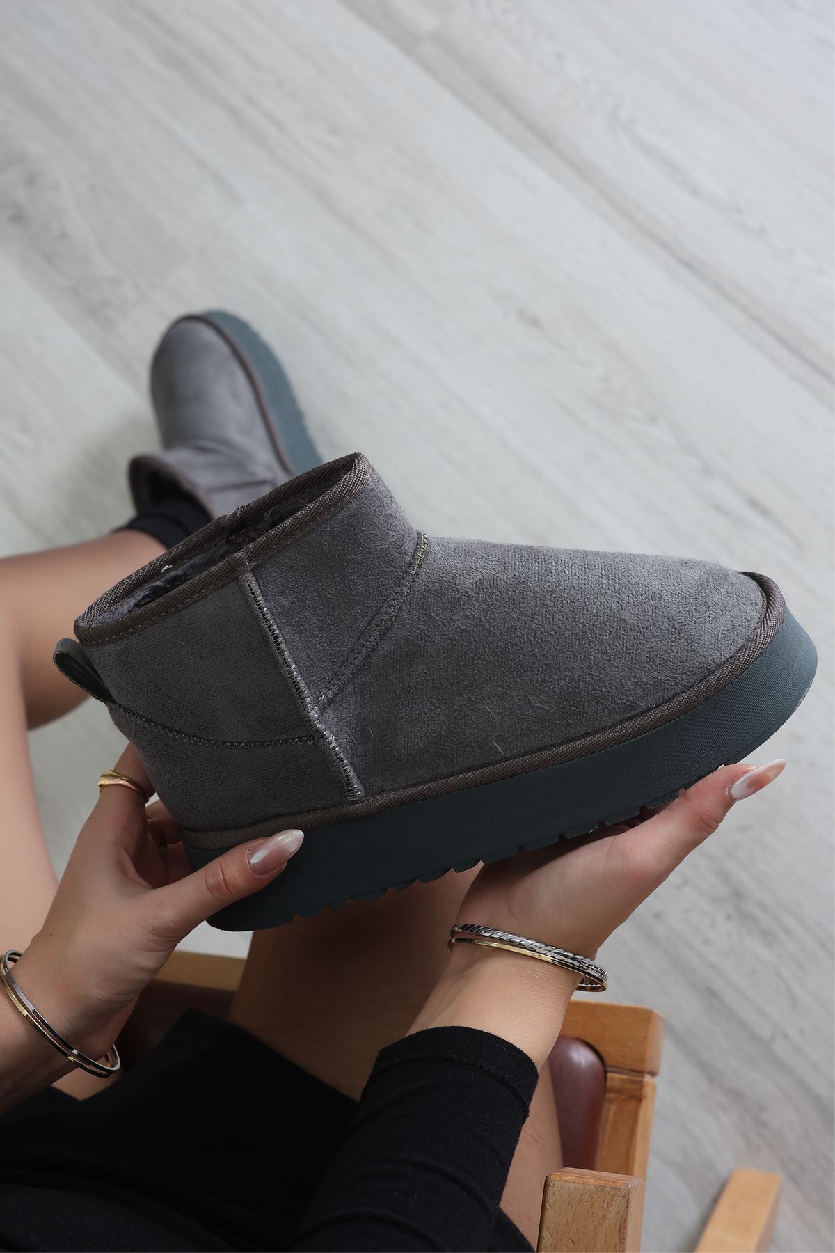 Yüksek Taban İçi Kürklü Bot Füme - 31467.264.