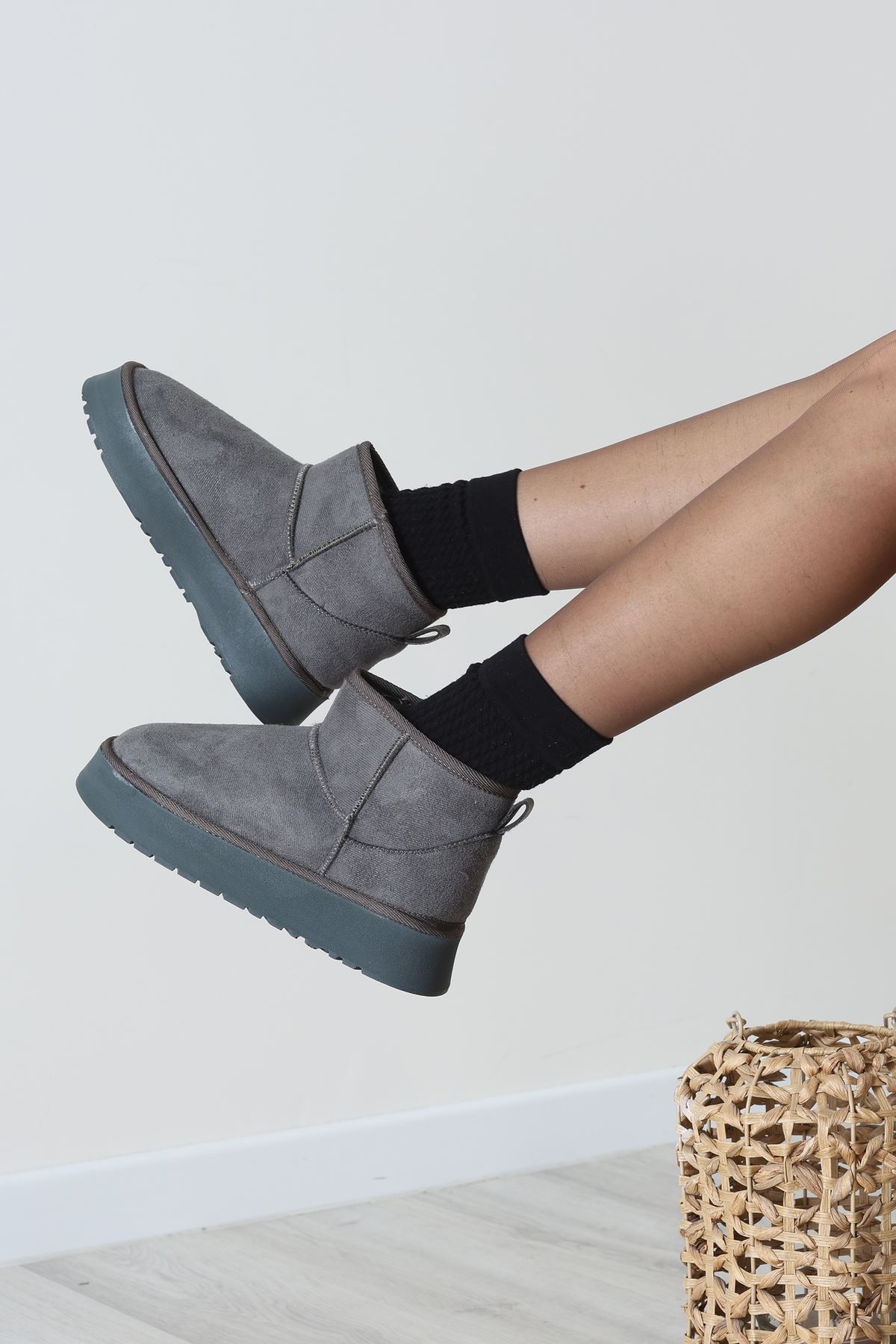 Yüksek Taban İçi Kürklü Bot Füme - 31467.264.