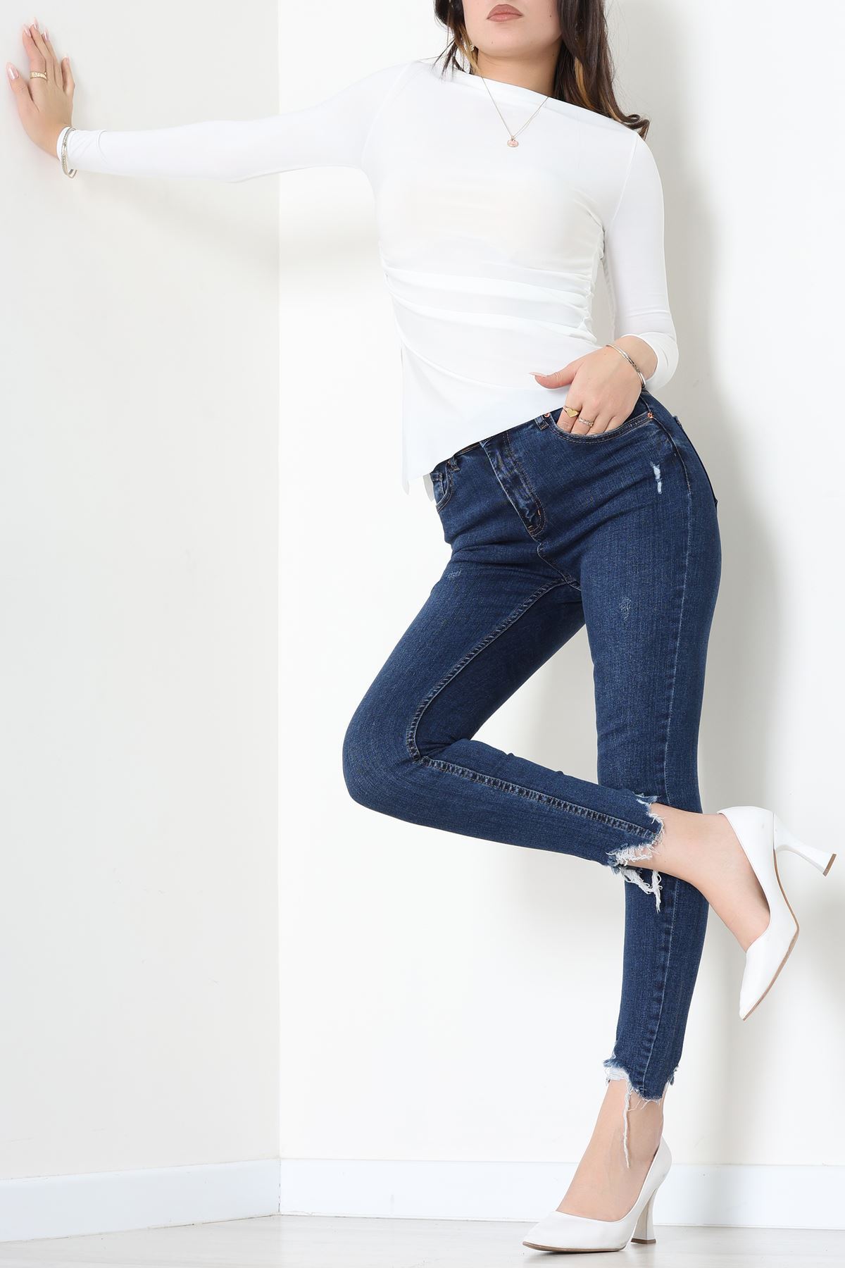 Sandy Yandan Drapeli Asimetrik Bluz Ekru - 42801.1949.