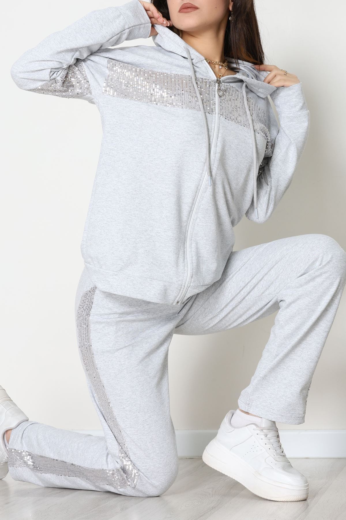 Pul Garnili 2 İplik Eşofman Takımı Gri - 50800.1857.