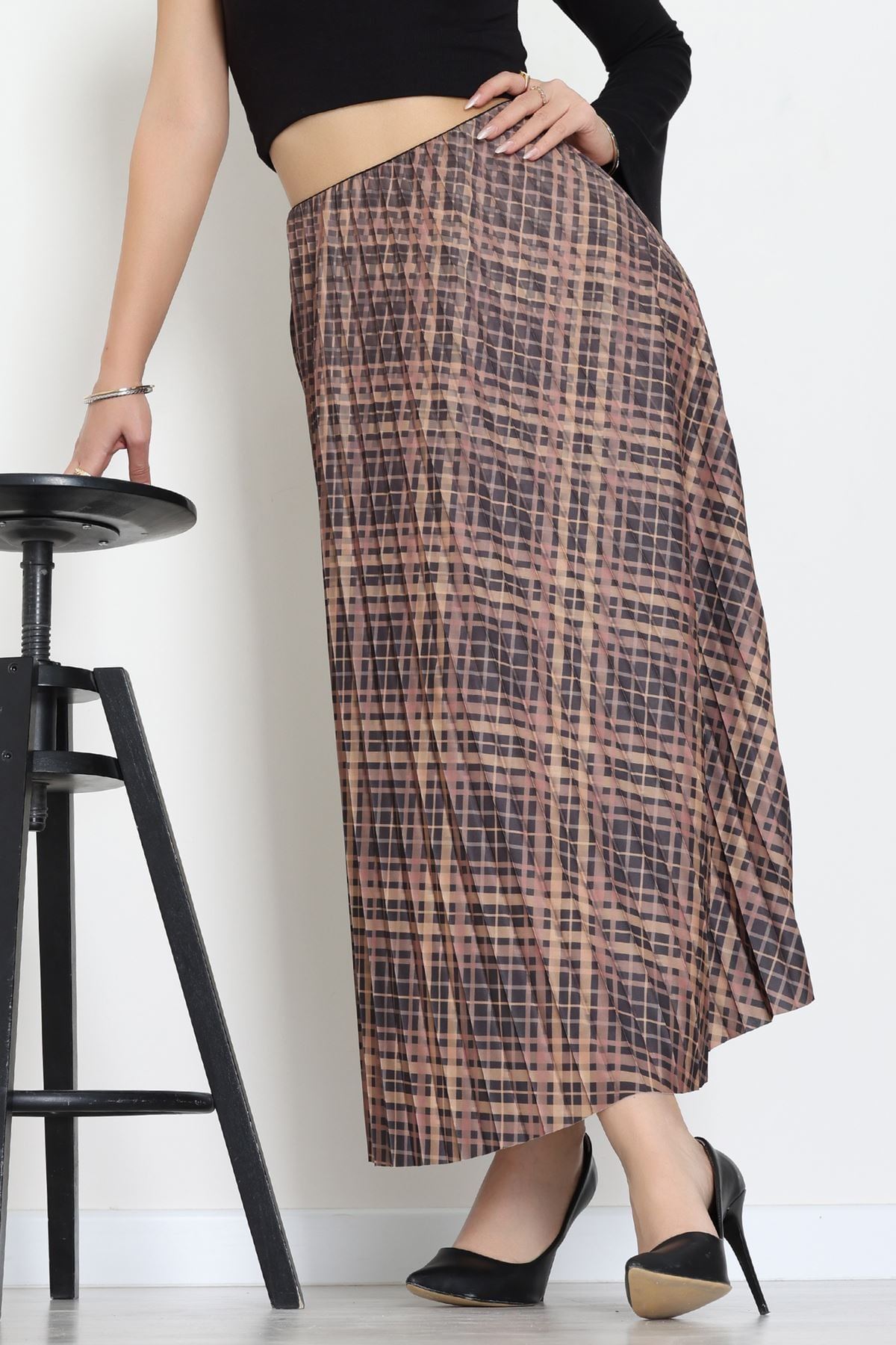 Laklı Denye Piliseli Ekose Etek Kahve - 51252.2036.