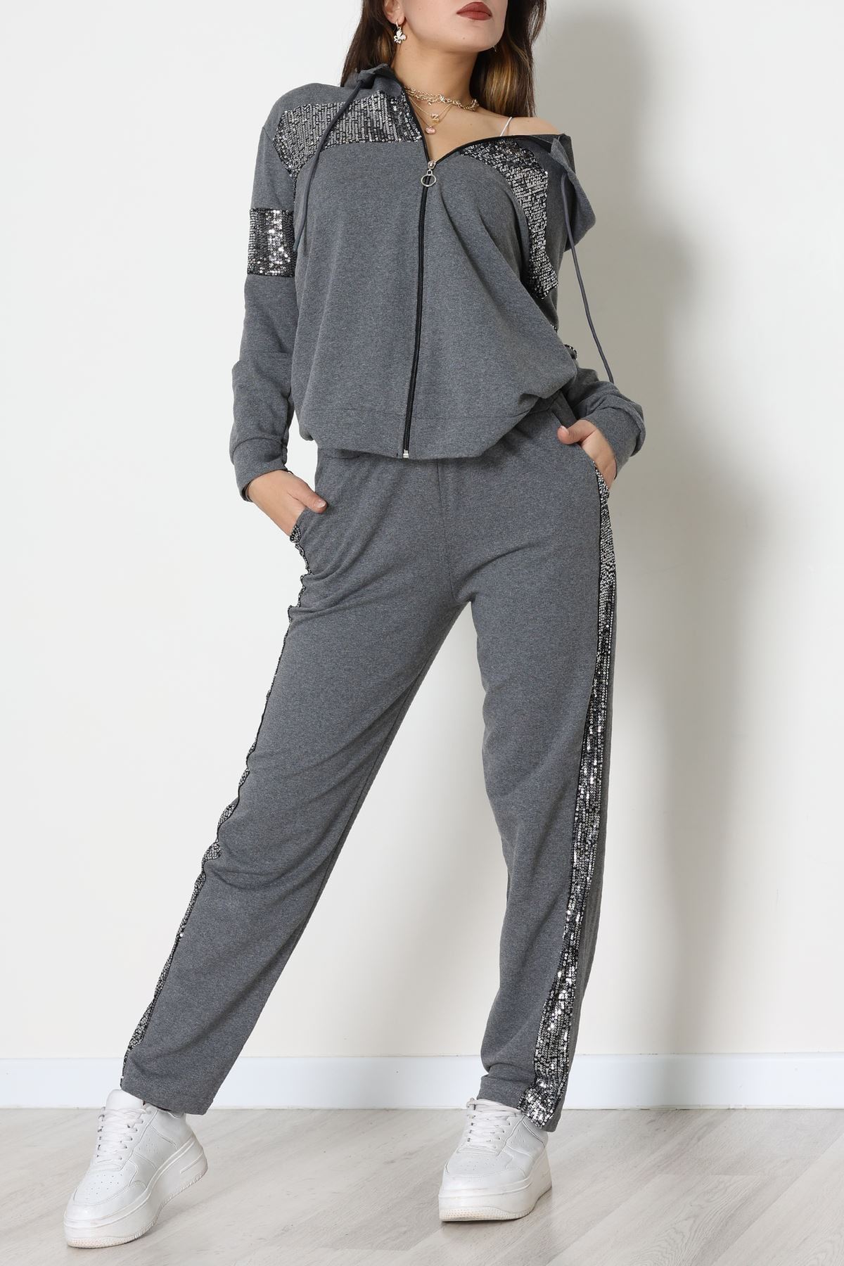 Pul Garnili 2 İplik Eşofman Takımı Füme - 50800.1857.