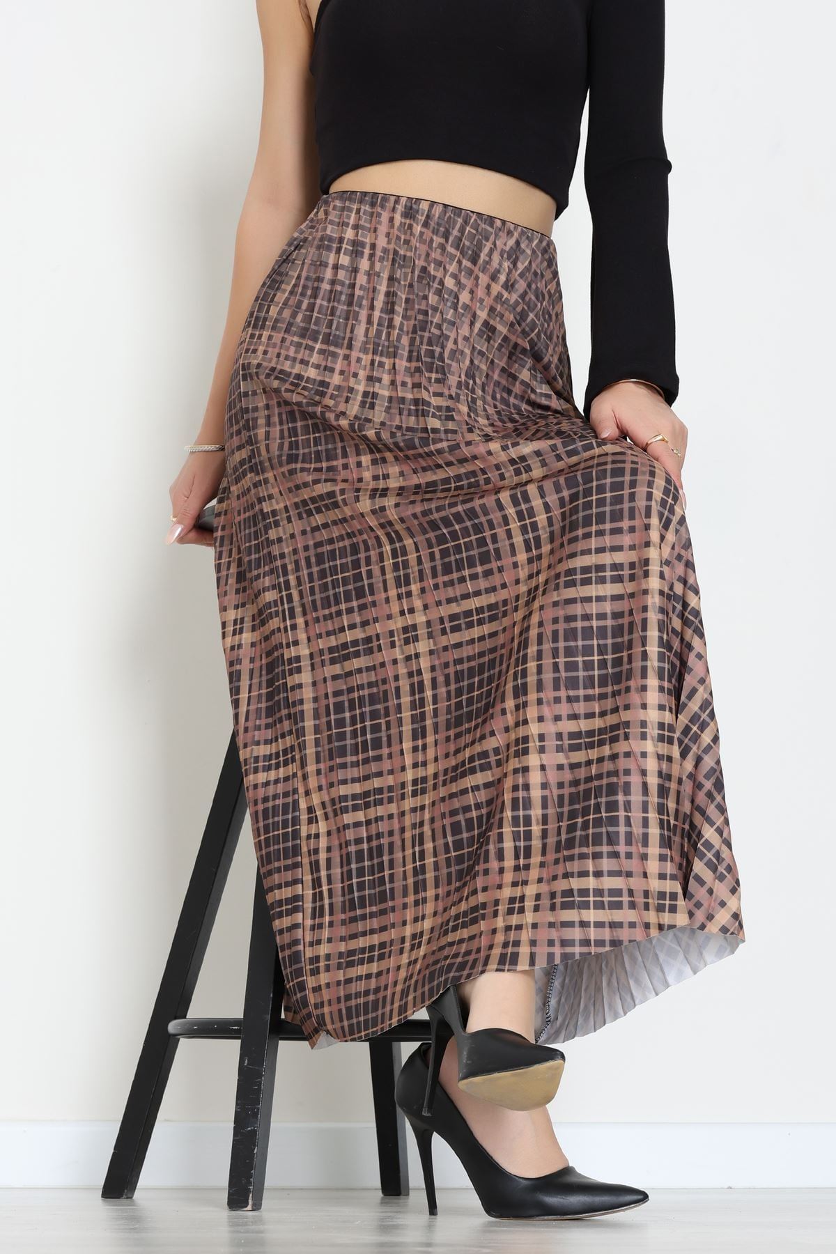 Laklı Denye Piliseli Ekose Etek Kahve - 51252.2036.