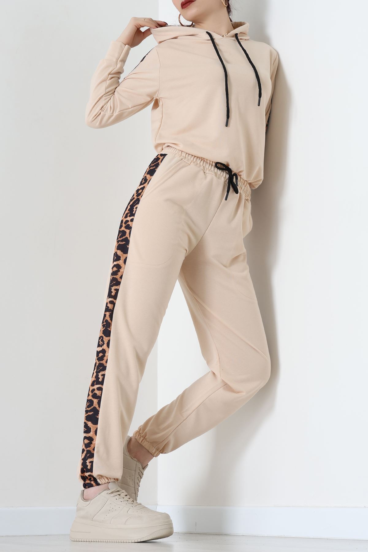 Leopar Garnili Eşofman Takım Bej - 20112.1857.