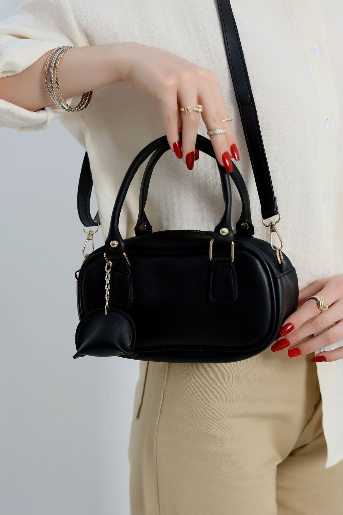 Askılı Çanta Siyah - 31259.2063.