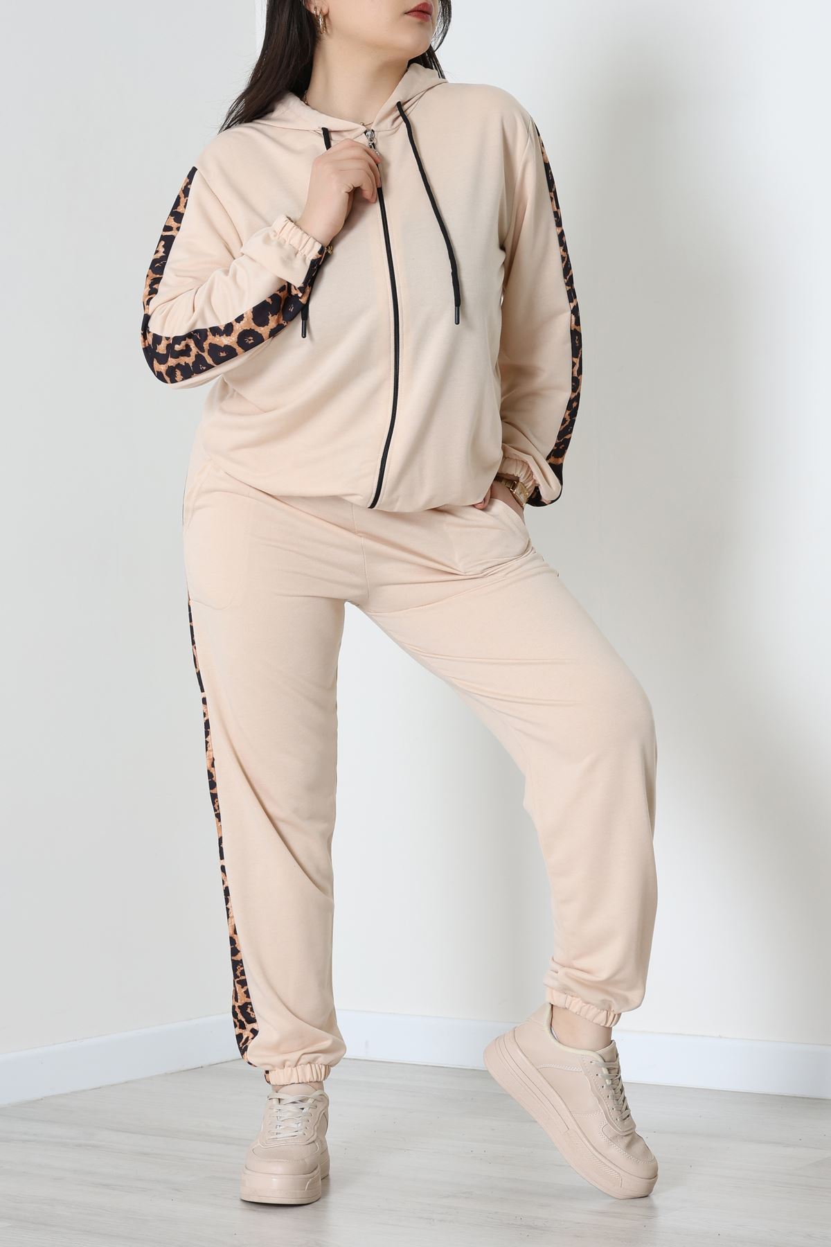 Şeritli 2 İplik Büyük Beden Eşofman Takımı Bej - 50806.1857.