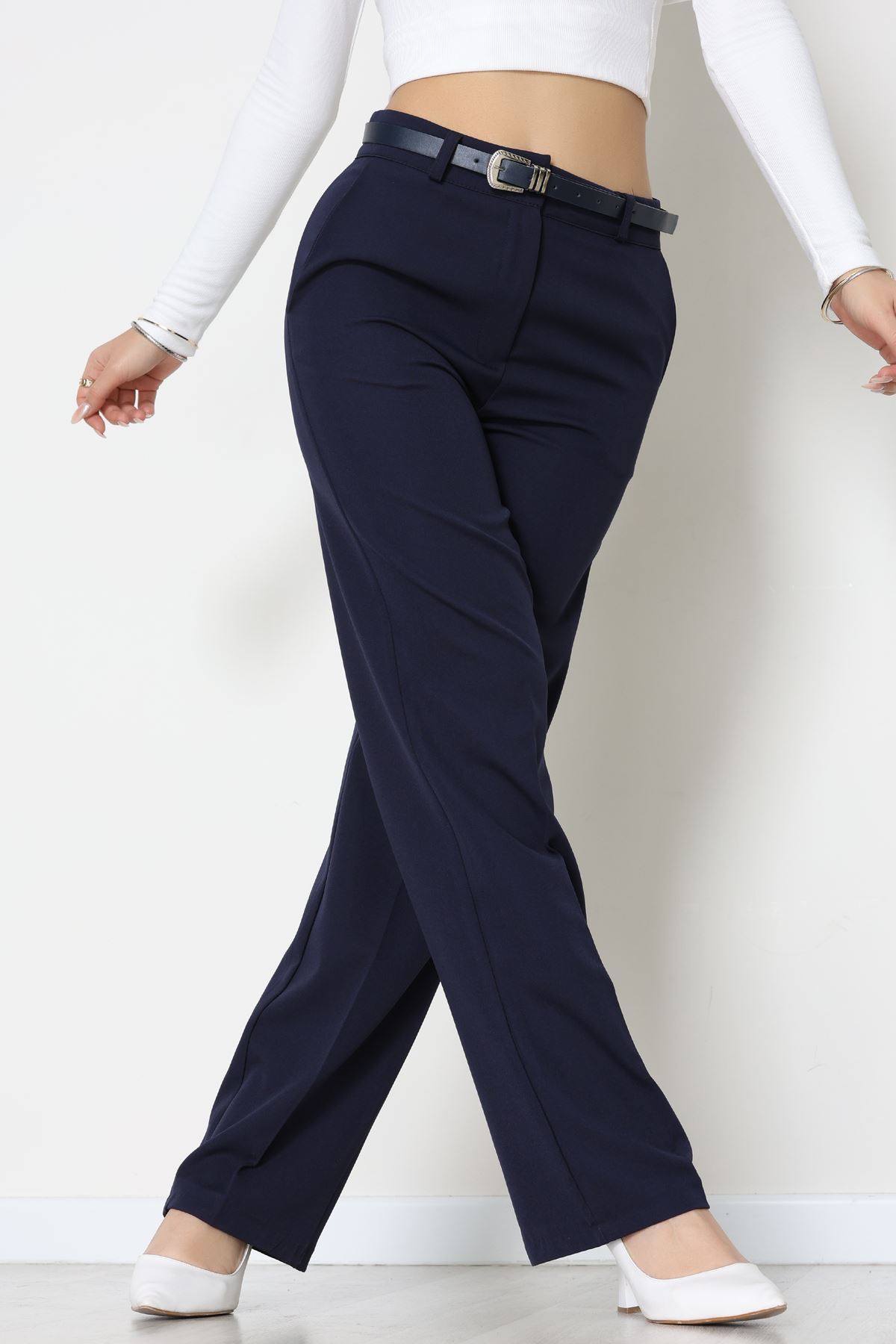 Dabıl Kumaş Kemerli Palazzo Pantolon Lacivert - 51113.1920.