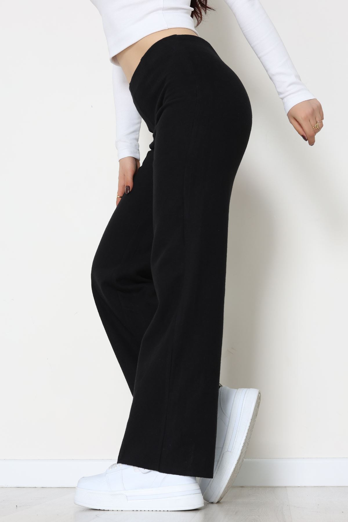 Selanik Kumaş Bel Lastikli Çımalı Pantolon Siyah - 51226.1567.
