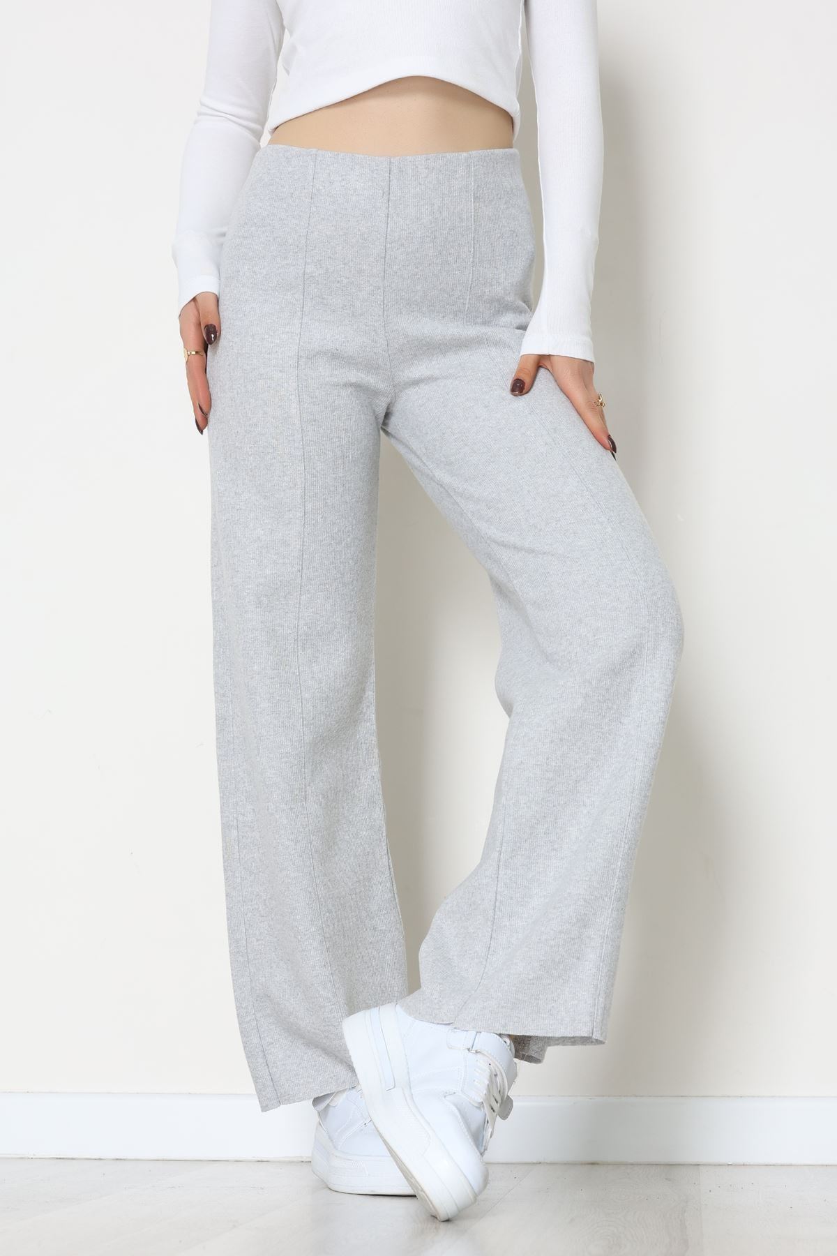 Selanik Kumaş Bel Lastikli Çımalı Pantolon Gri - 51226.1567.