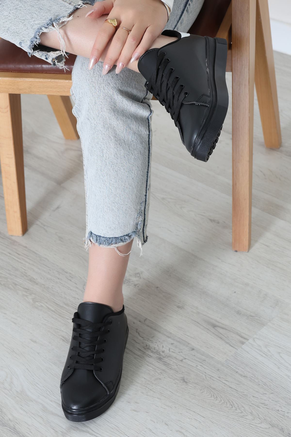 Kalın Tbn Günlük Ayakkabı Siyahbeyaz2 - 8585.264.