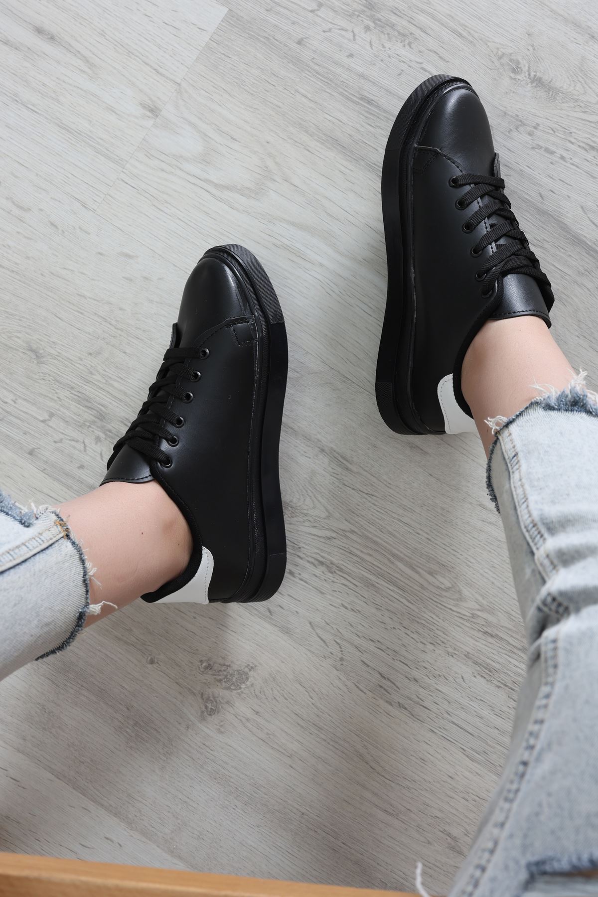Kalın Tbn Günlük Ayakkabı Siyahbeyaz2 - 8585.264.