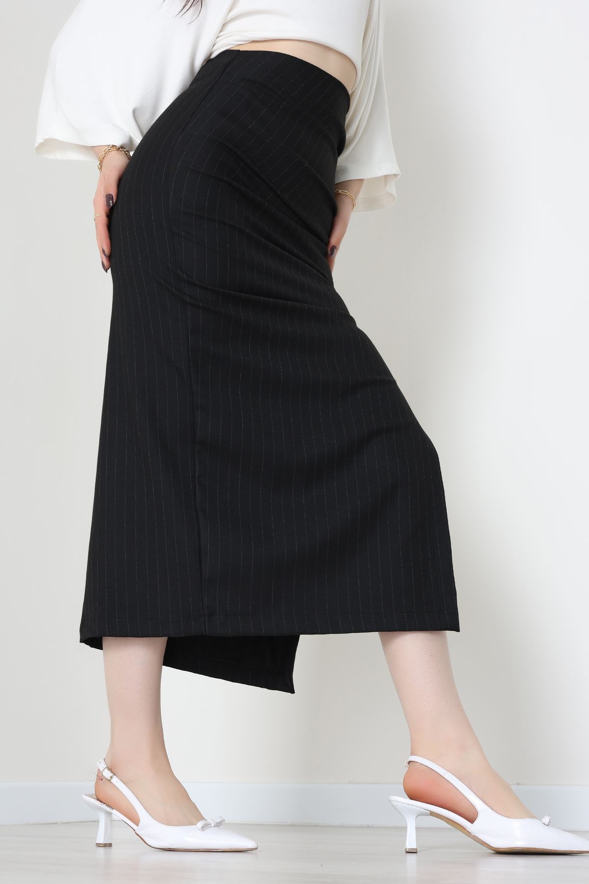 Yan Büzgülü Etek Siyah - 60565.2126.