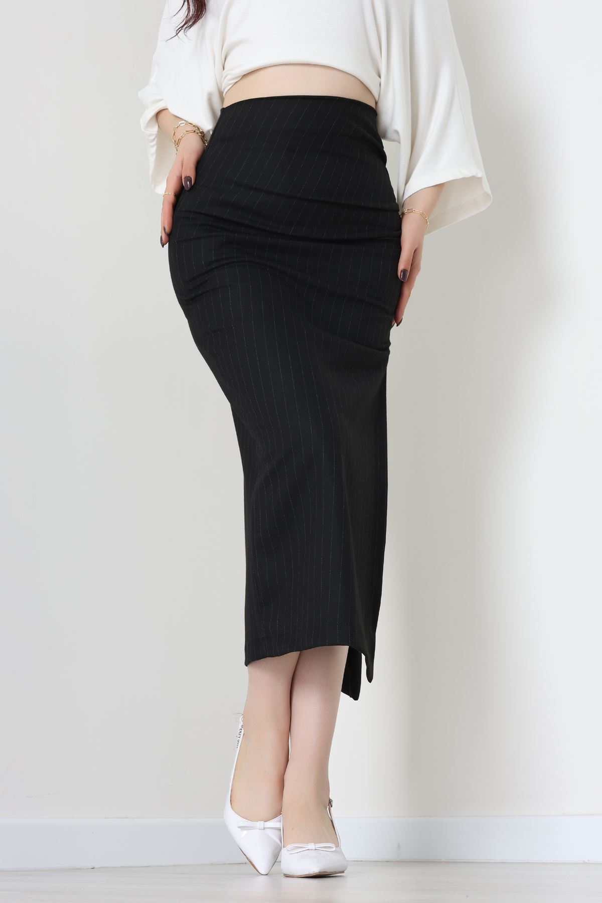 Yan Büzgülü Etek Siyah - 60565.2126.