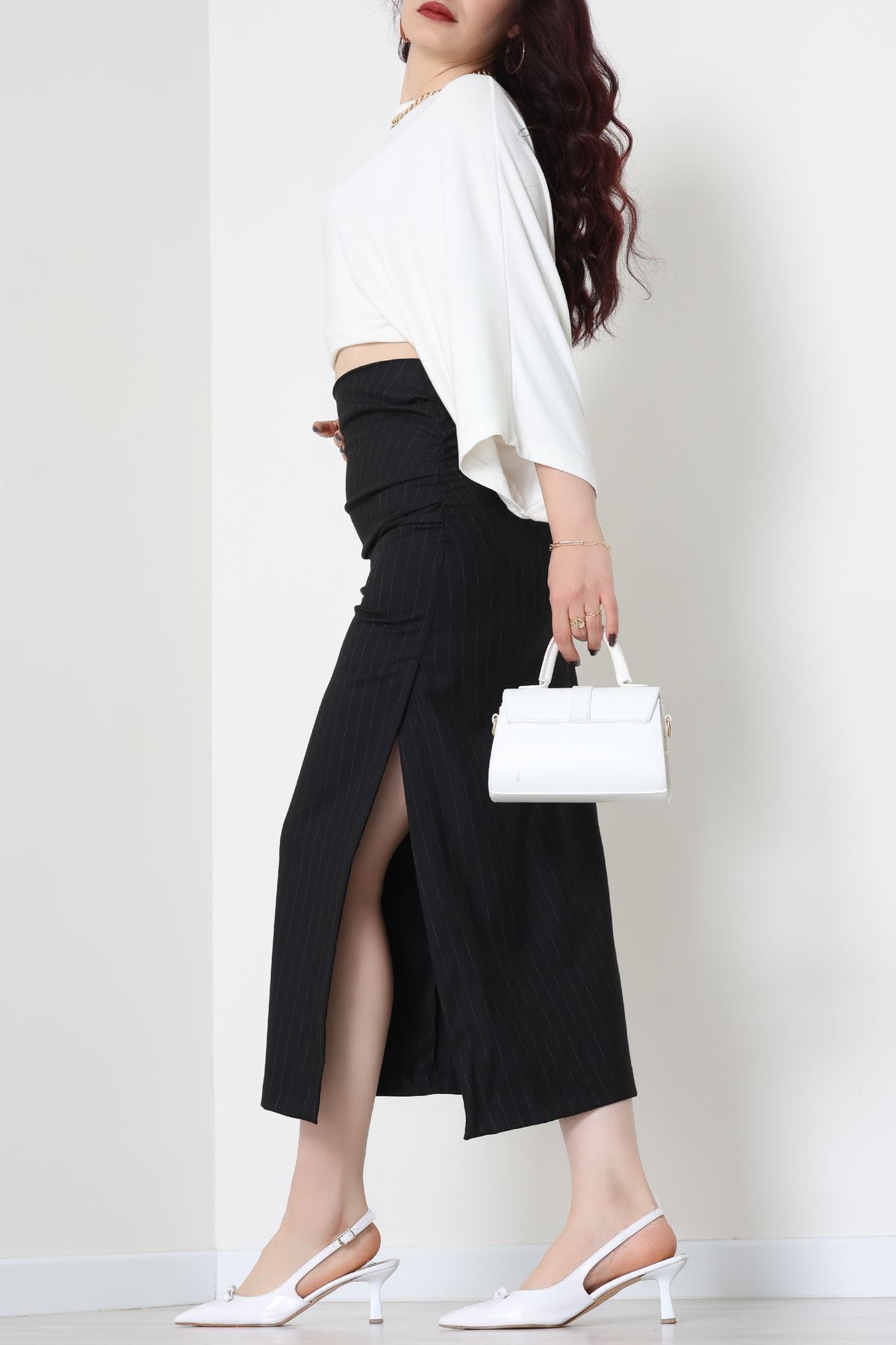 Yan Büzgülü Etek Siyah - 60565.2126.