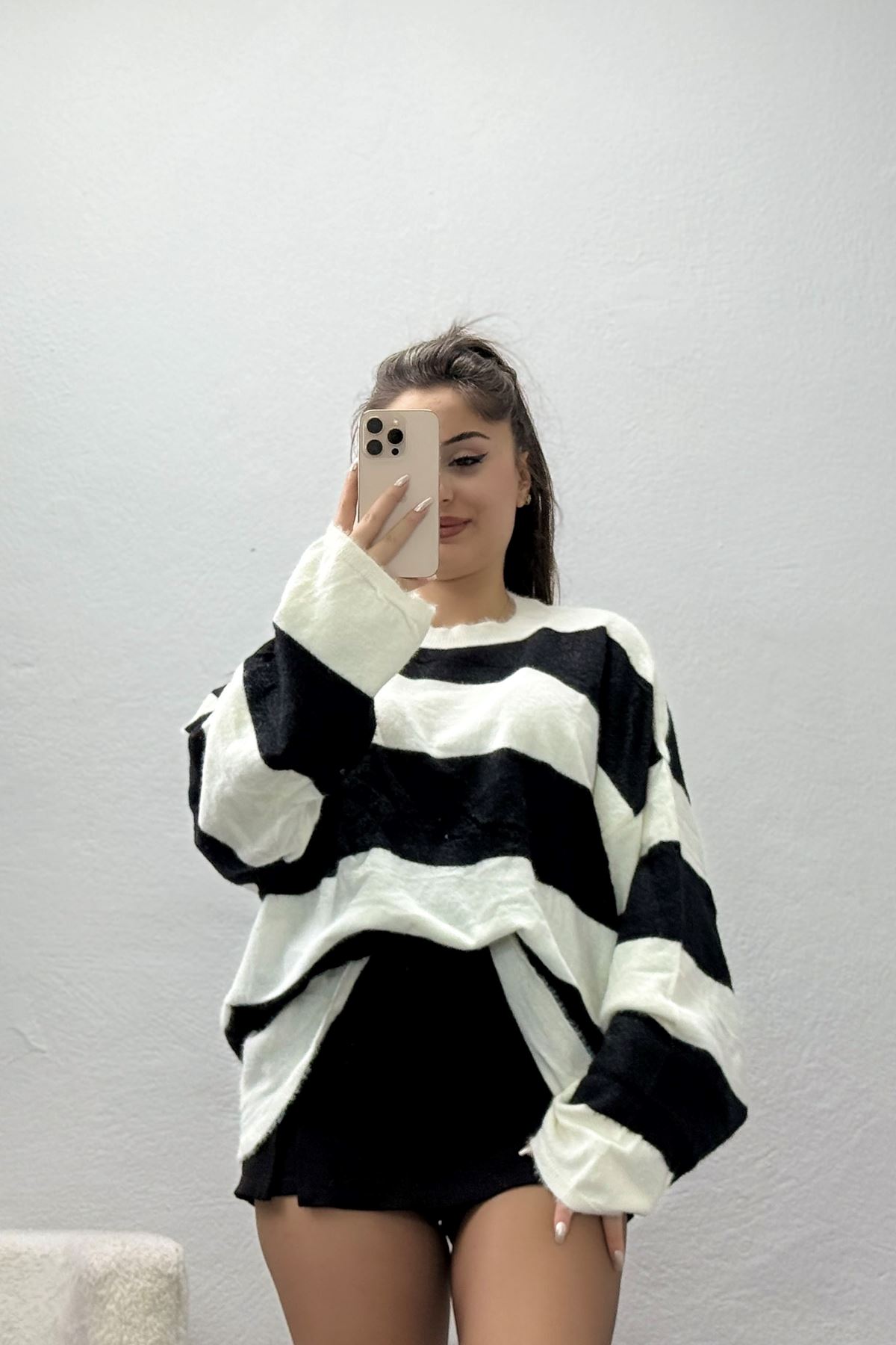 Çizgili Triko Kazak Siyahbeyaz - 51265.1918.