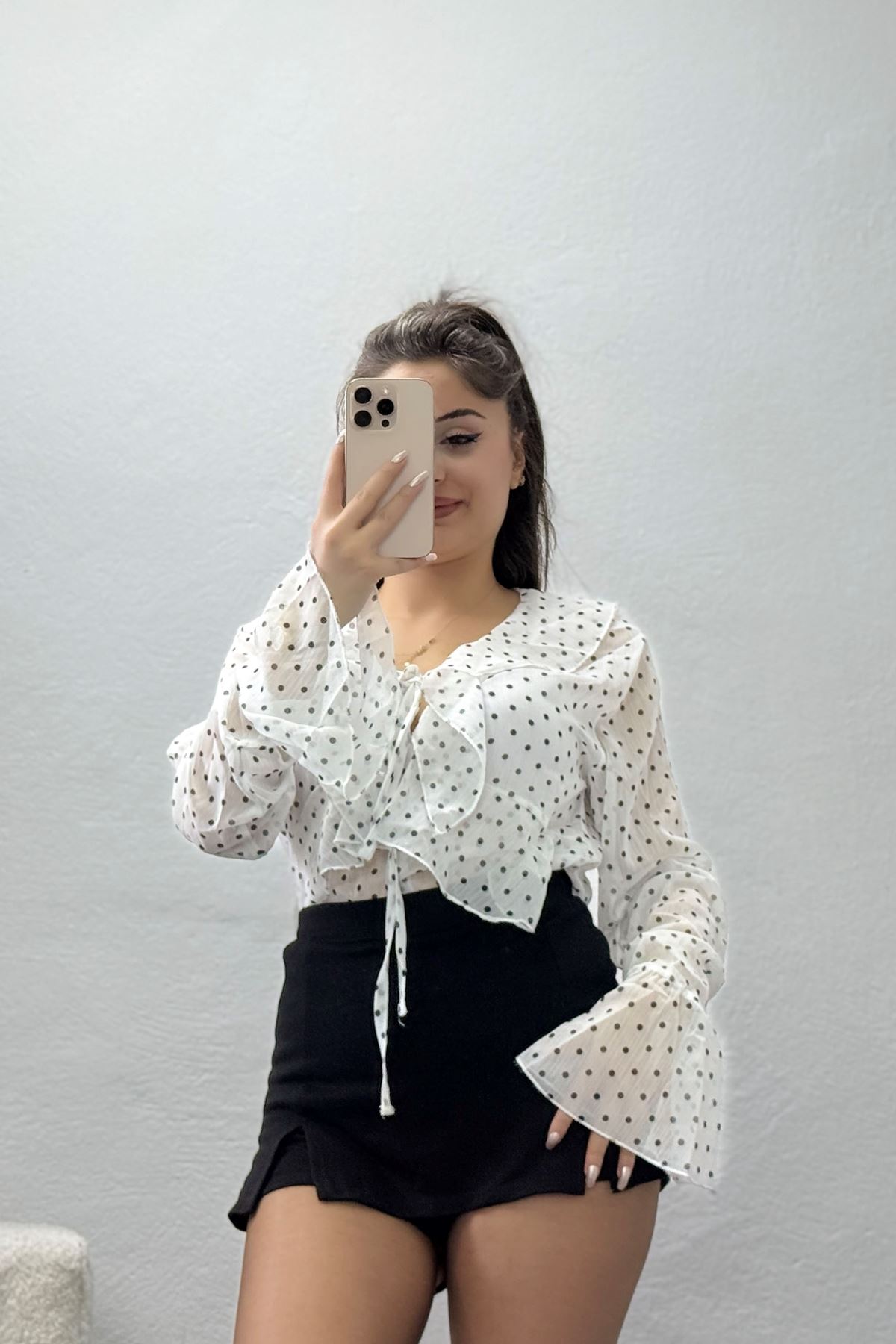 Kolları Volanlı Bluz Beyaz - 71732.444.