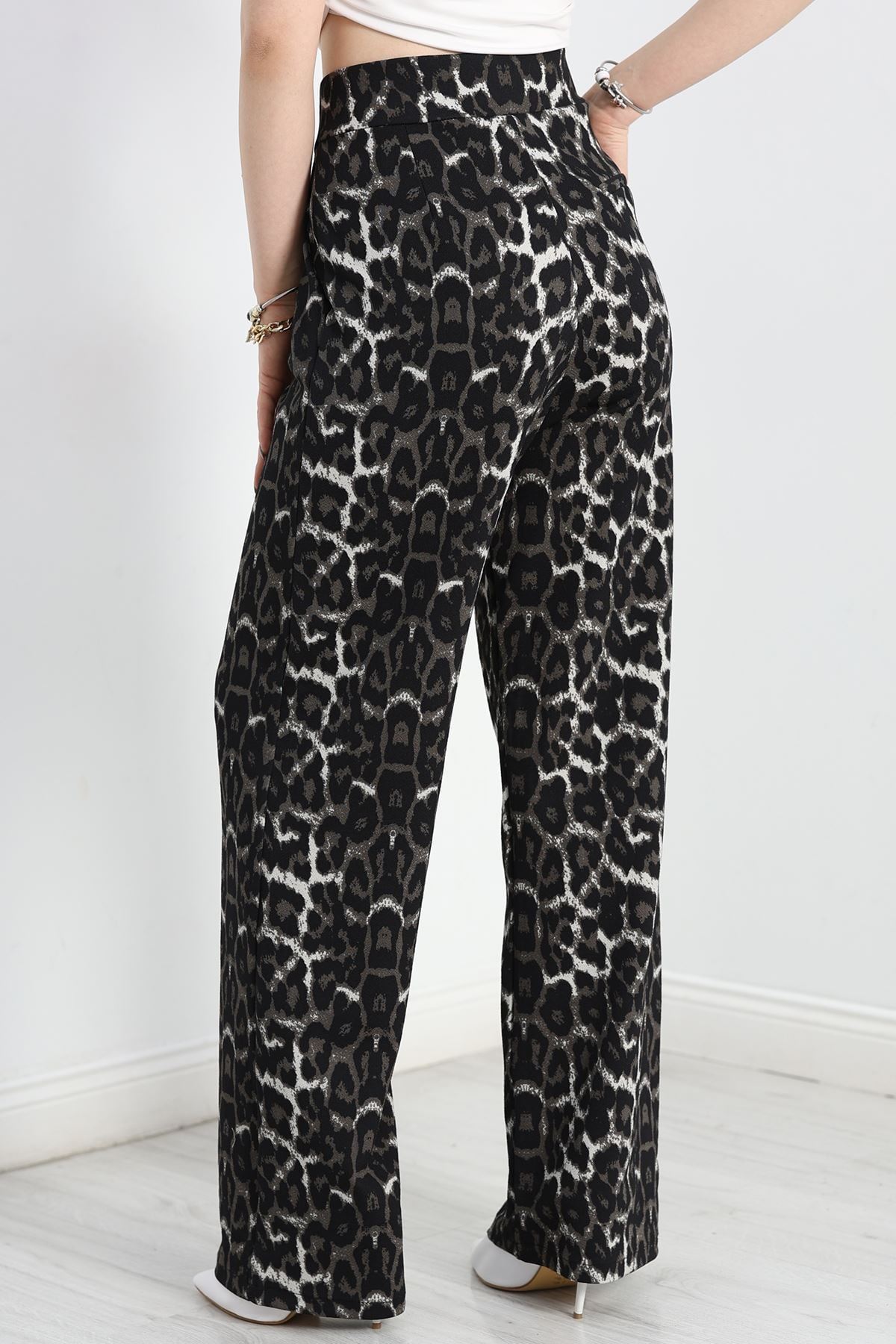 Kemer Cırtlı Krep Pantolon Antileopar - 30494.1865.