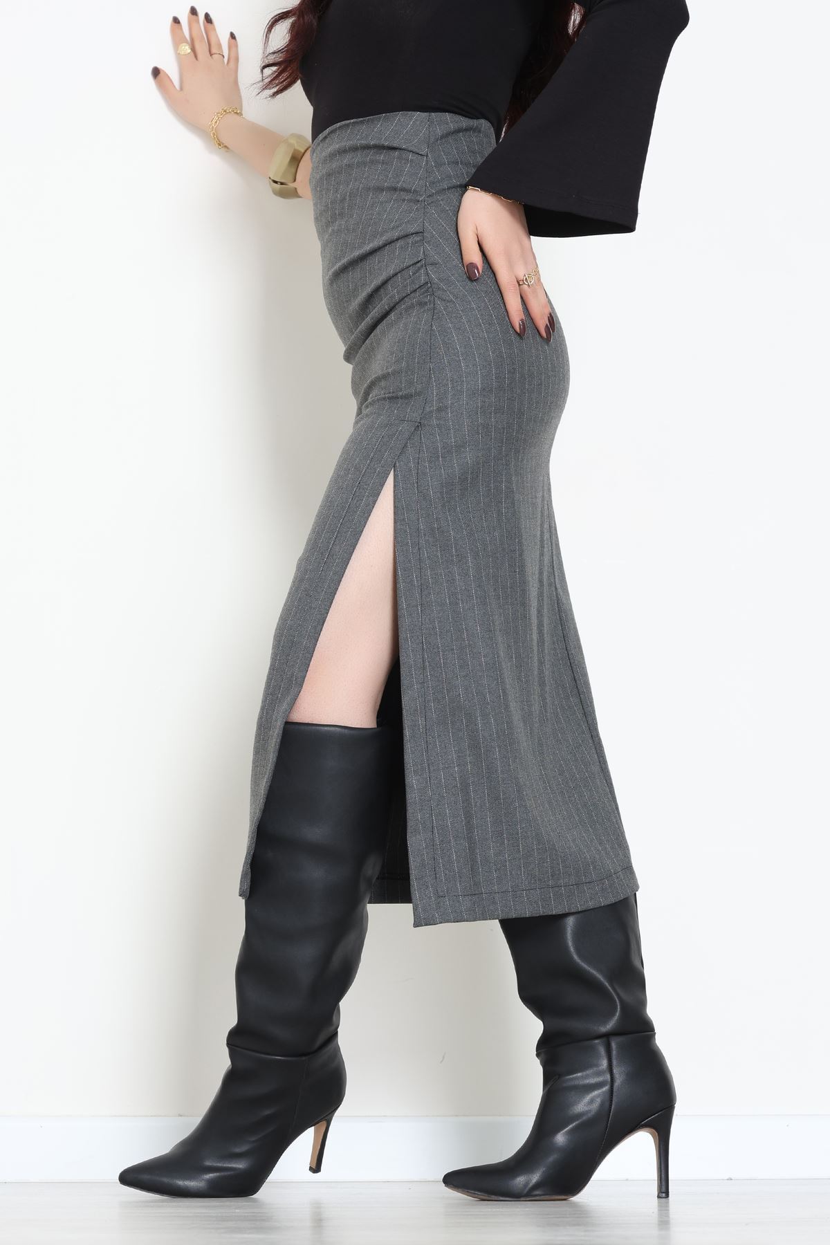 Yan Büzgülü Etek Füme - 60565.2126.