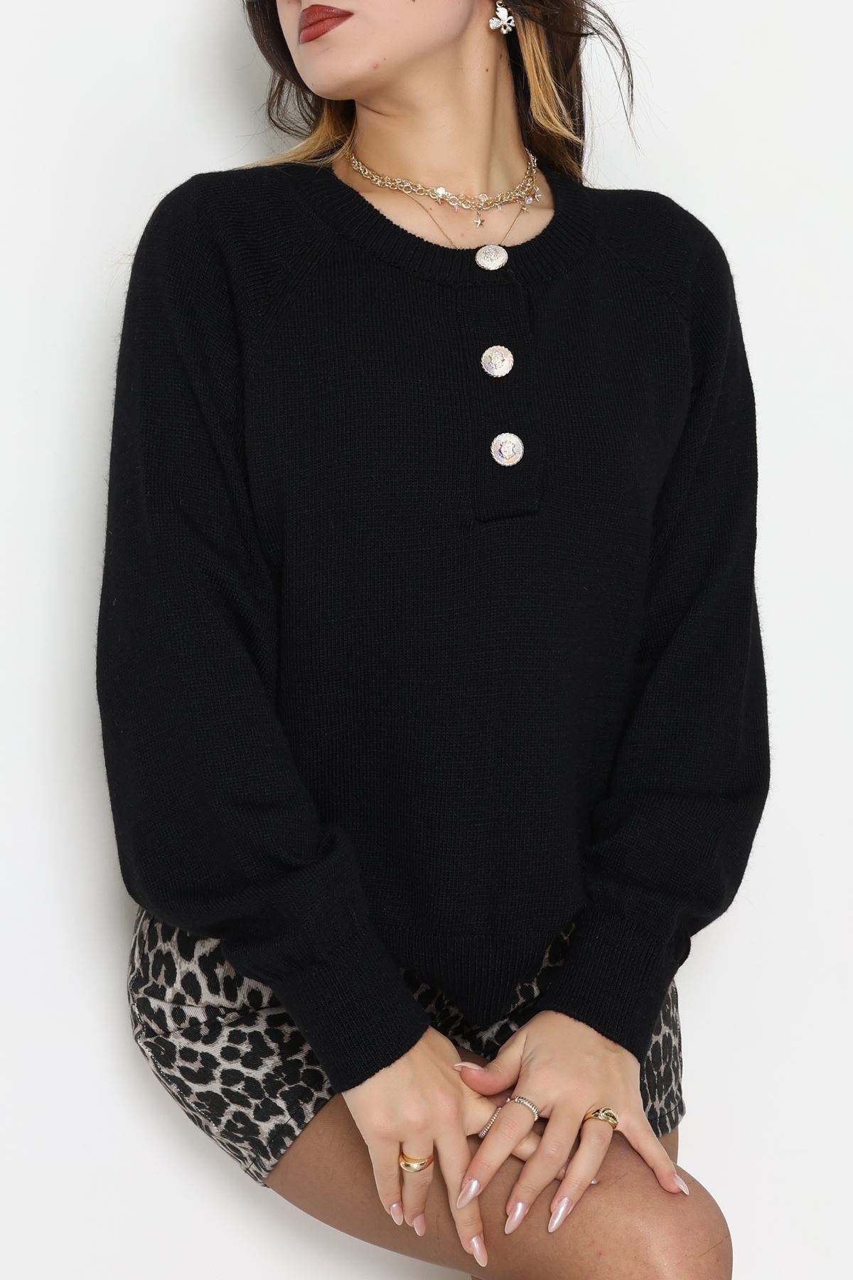 Yumuşak Dokulu Düğme Detay Triko Kazak Siyah - 70881.1765.