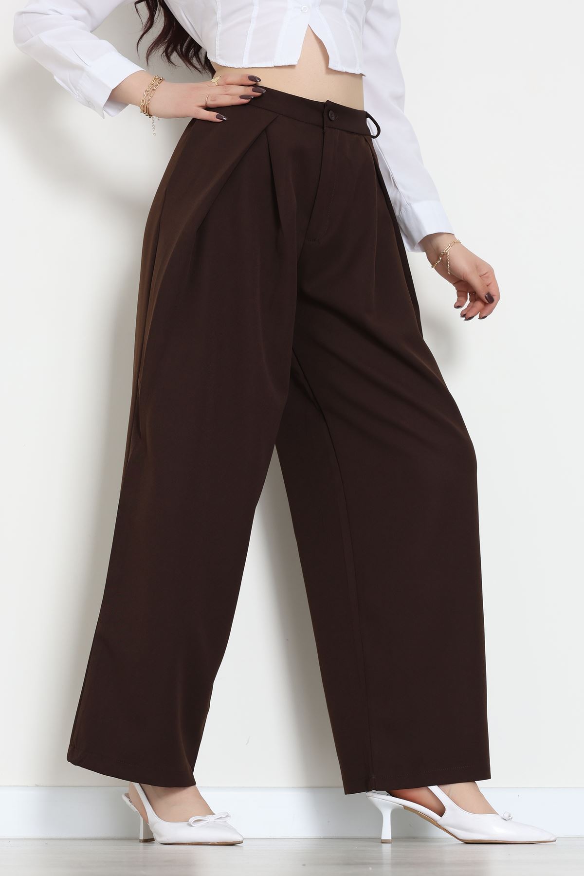 Dabıl Kumaş Pile Detaylı Pantolon Acıkahve - 51610.683.