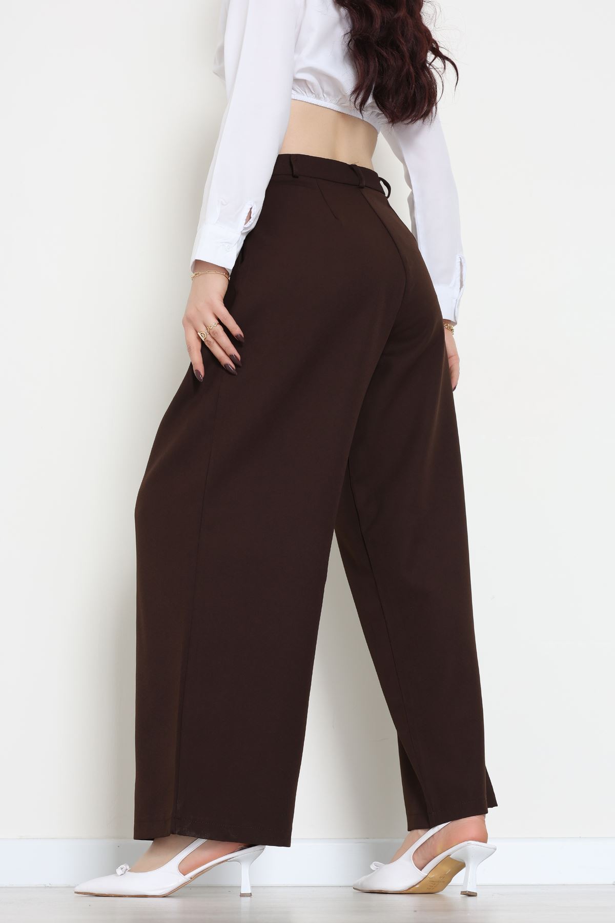 Dabıl Kumaş Pile Detaylı Pantolon Acıkahve - 51610.683.