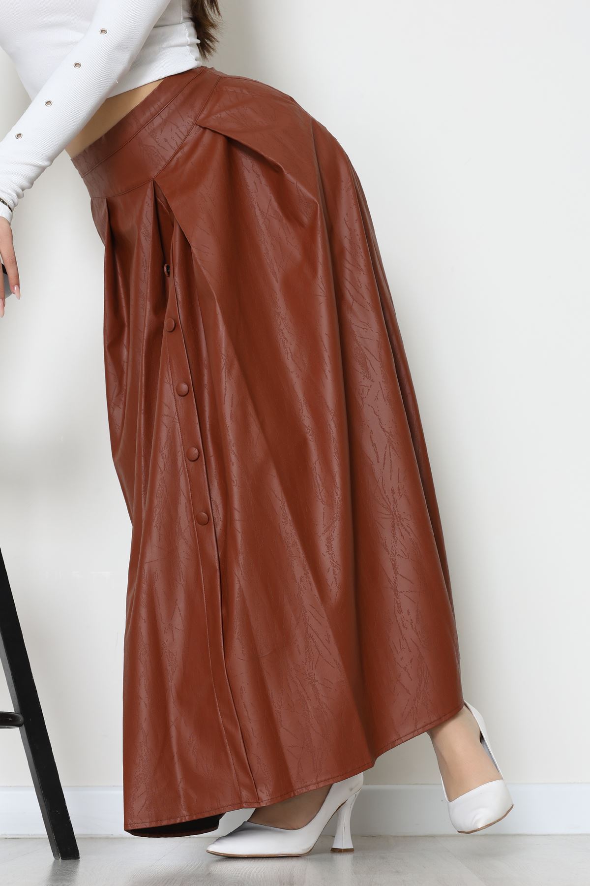 Düğmeli Deri Etek Kahve - 60654.2126.