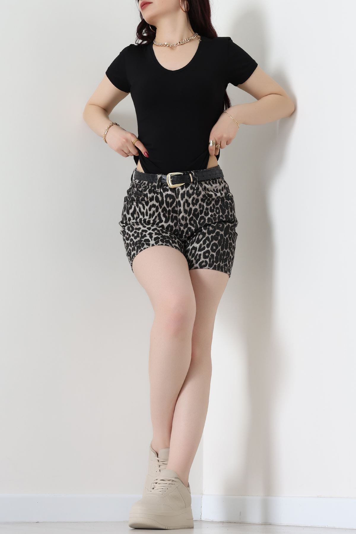 Viskon V Yaka Çıtçıtlı Body Siyah - 3300.2127.