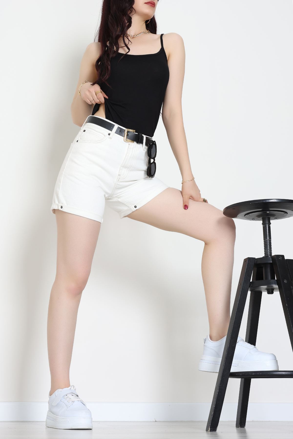 Viskon İp Askılı Çıtçıtlı Atlet Siyah - 3500.2127.