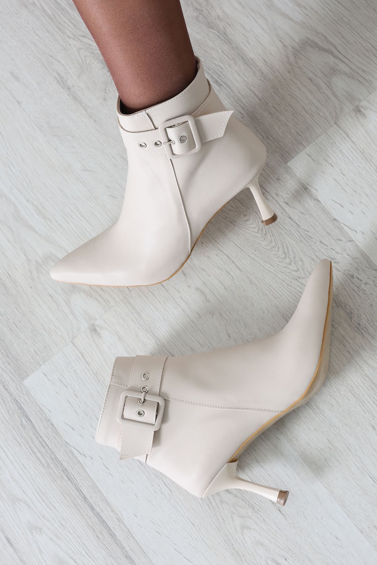 7 Cm Topuklu Bot Krem - 32580.264.