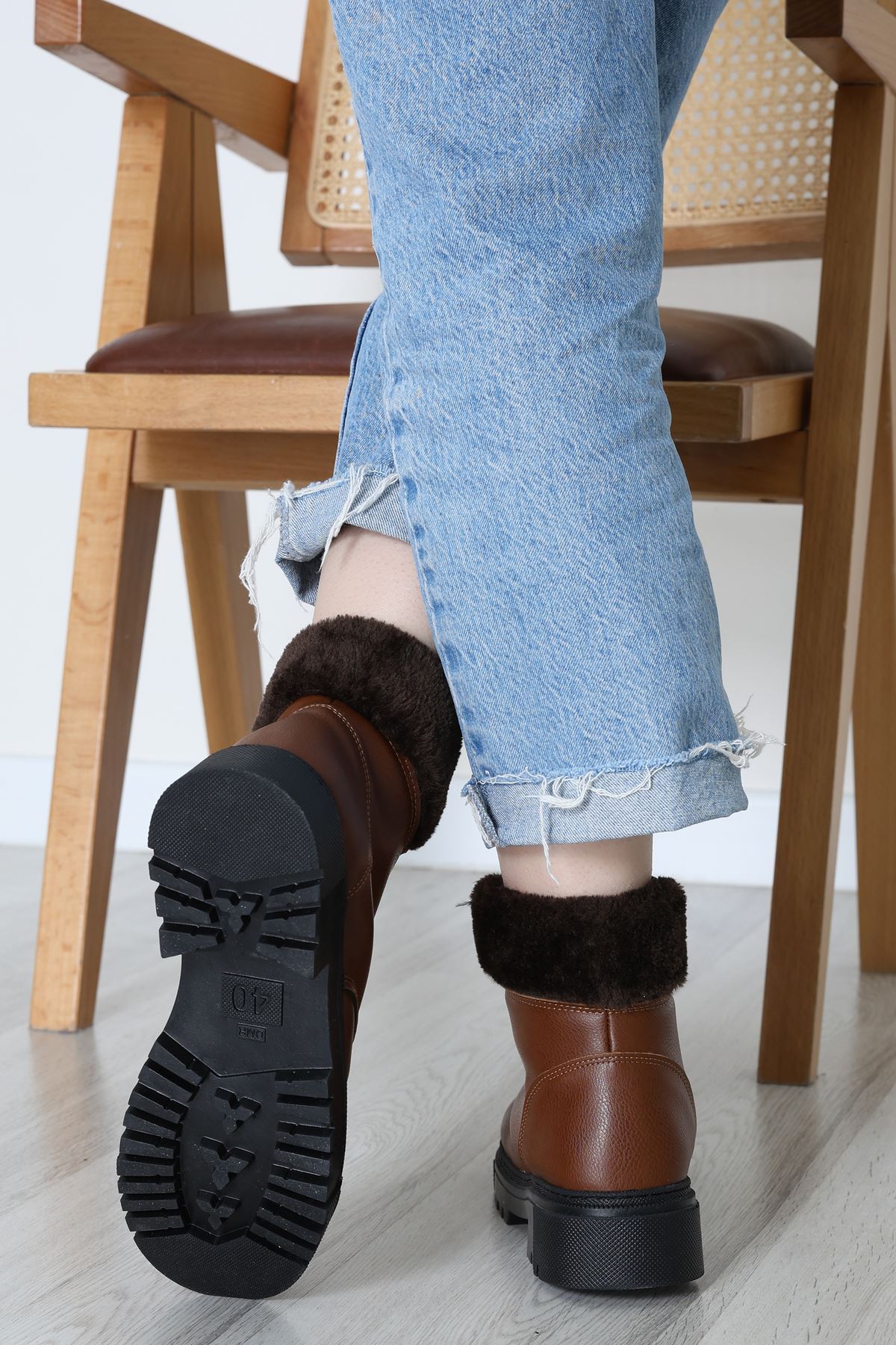 4 Cm Postal Bot Tabaderi - 32616.264.