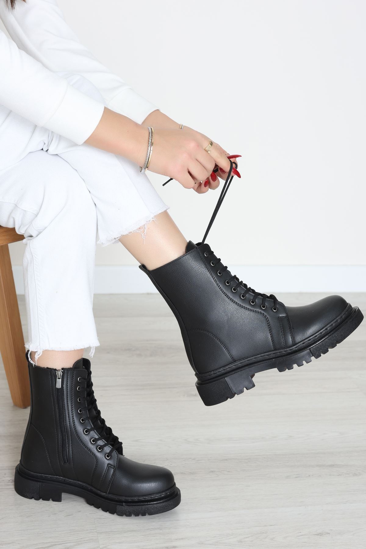 Bağcıklı Postal Bot Siyahderi - 31837.264.