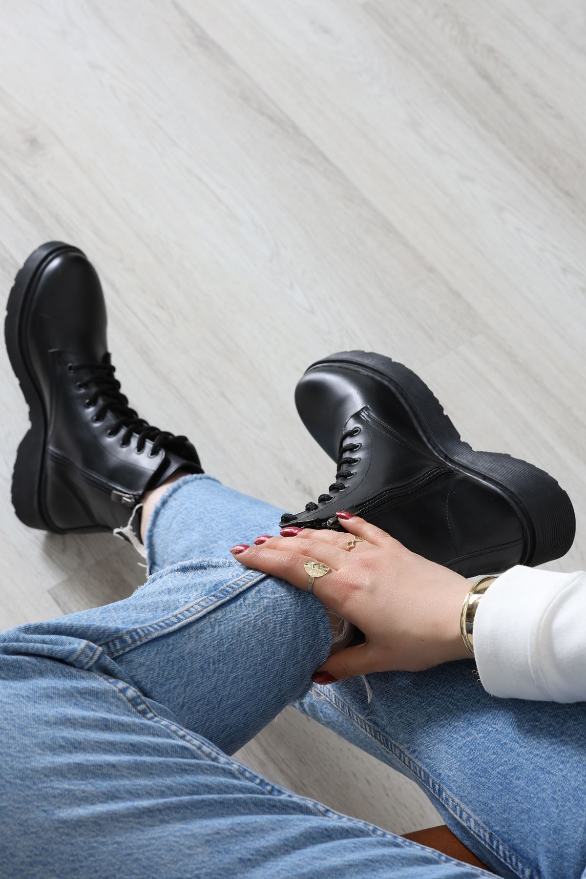 Bağcıklı Postal Bot Siyahderi - 31846.1846.