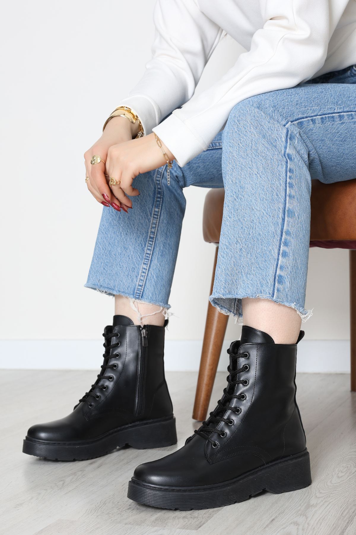 Bağcıklı Postal Bot Siyahderi - 31846.1846.