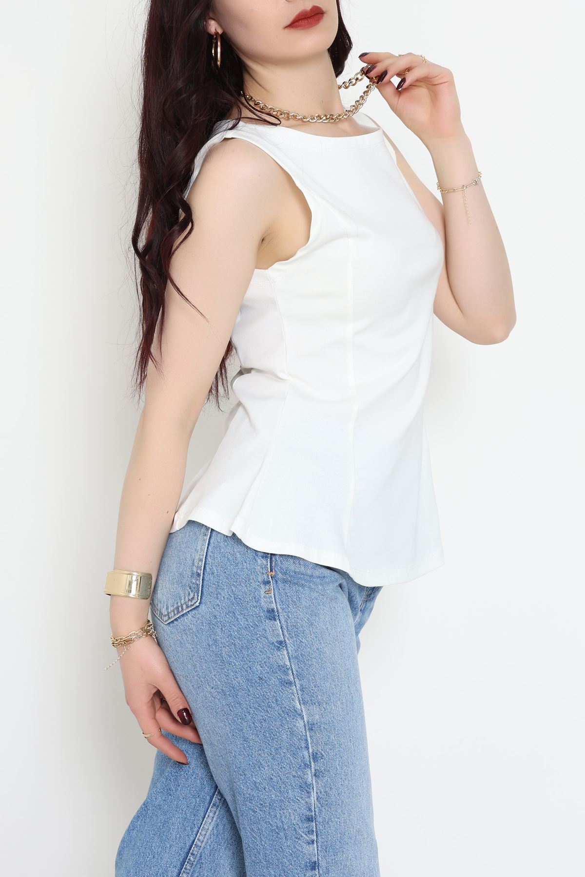 Volanlı Sıfır Kollu Ribana Bluz Ekru - 22070.200.