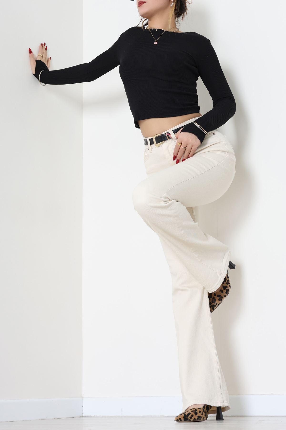 Kaşkorse Parmak Geçmeli Body Siyah - 55031.1567.